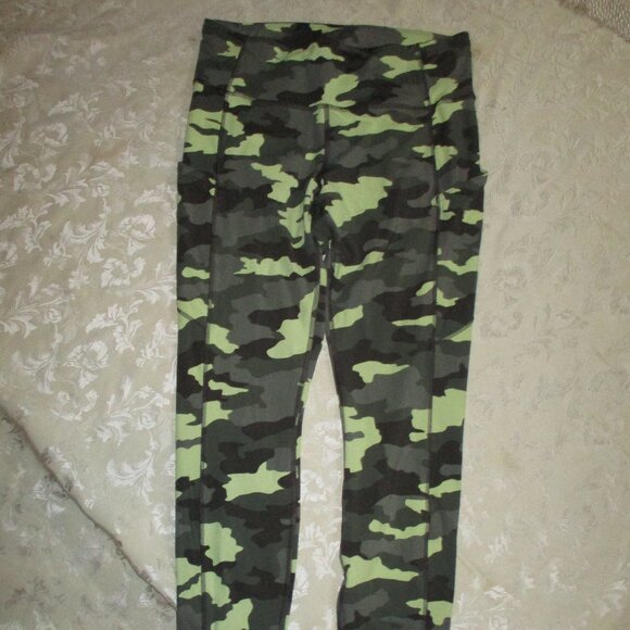 Lululemon leggings Army Green camo 10 - Picture 1 of 9